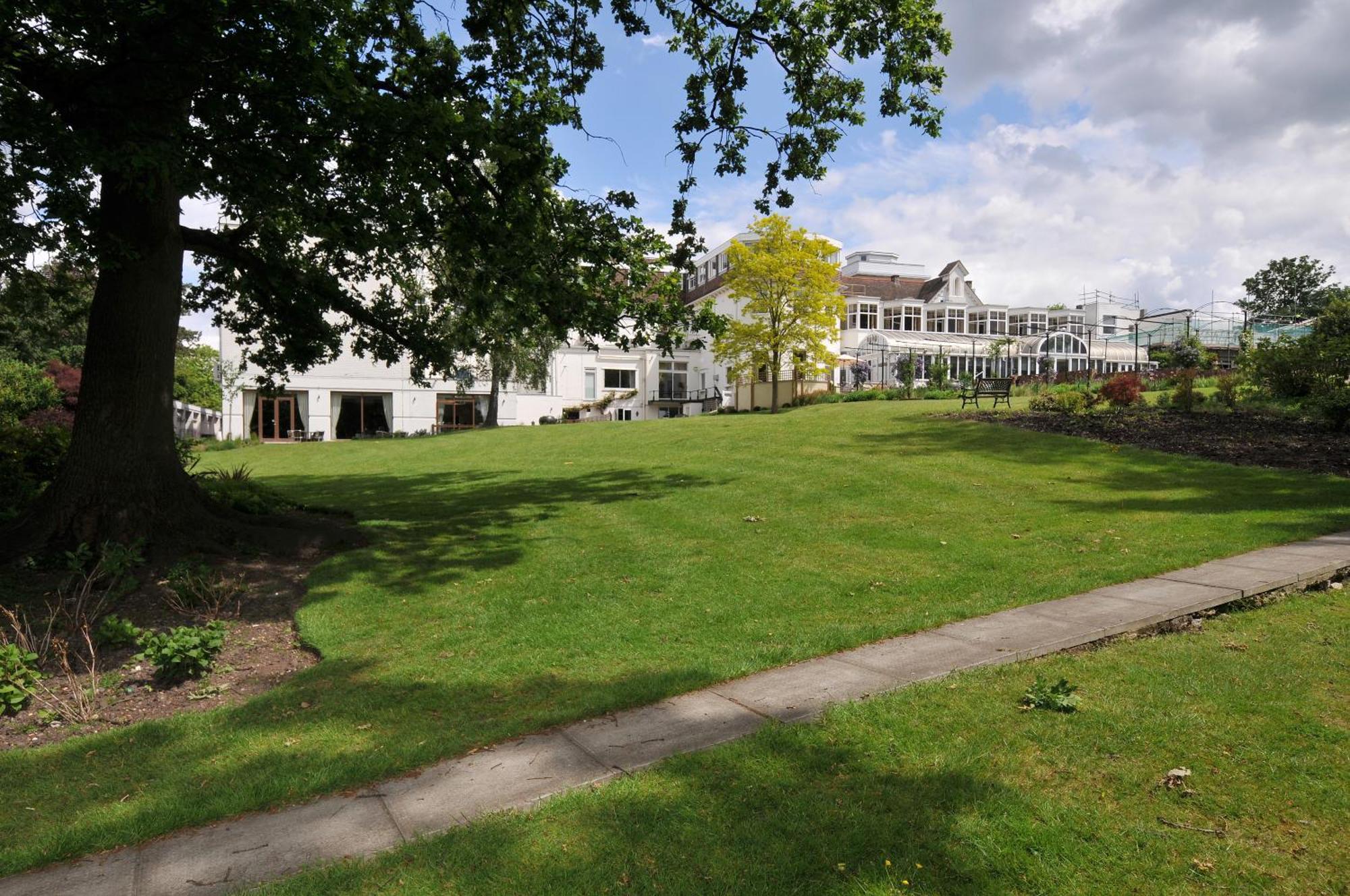 Bromley Court Hotel London Εξωτερικό φωτογραφία